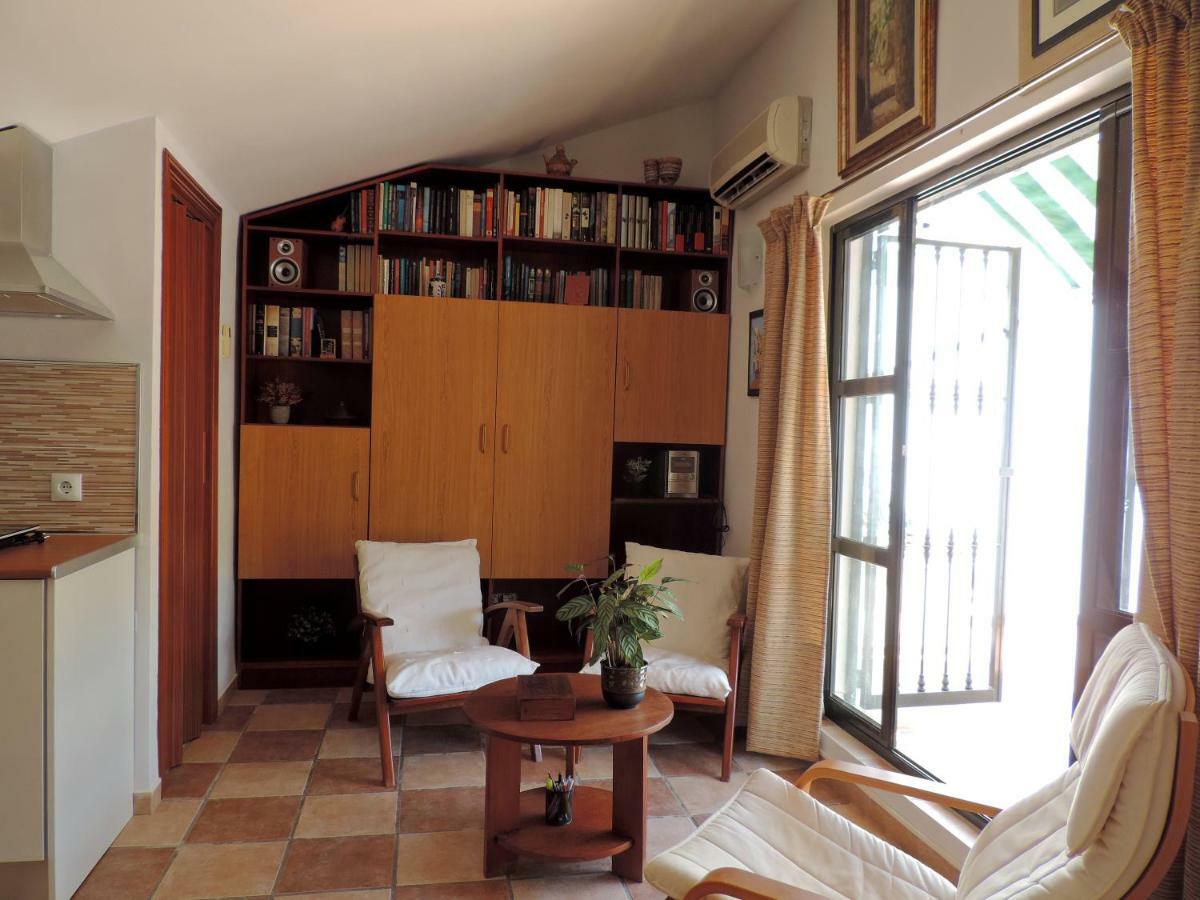 El Rincon De Isabel Daire Málaga Dış mekan fotoğraf